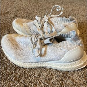 White Adidas Ultraboosts